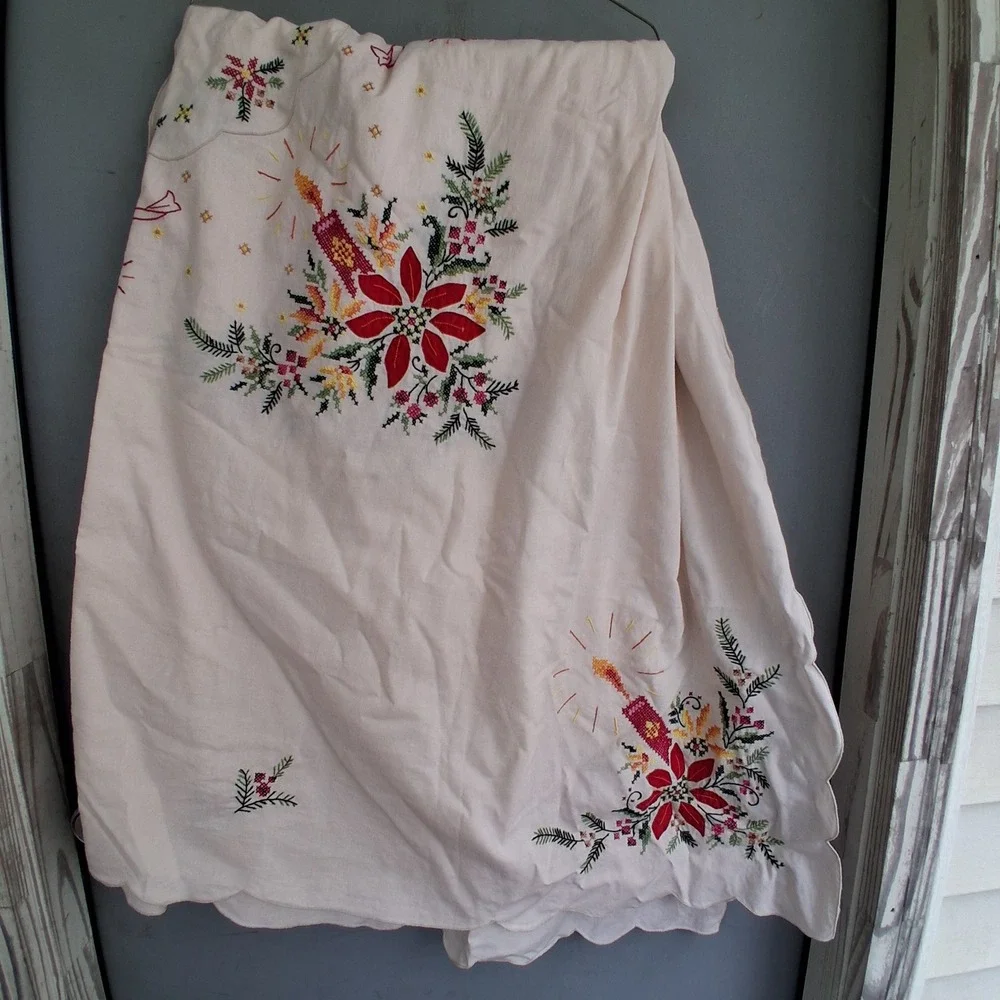 Vintage Christmas Tablecloth Embroidered Poinsettia Candle Bell Scalloped 60x120